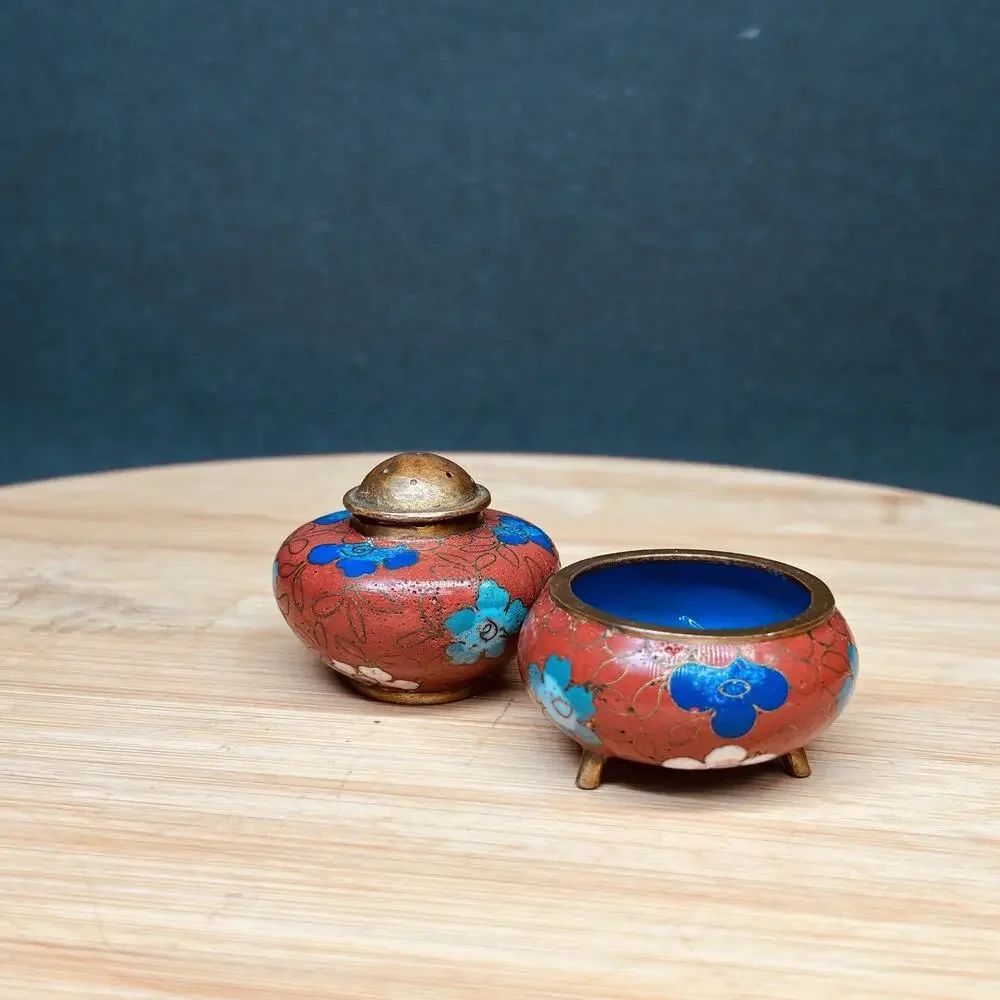 Vintage Chinese Cloisonné Salt Dip & Pepper Shaker Combination Floral Enamel
